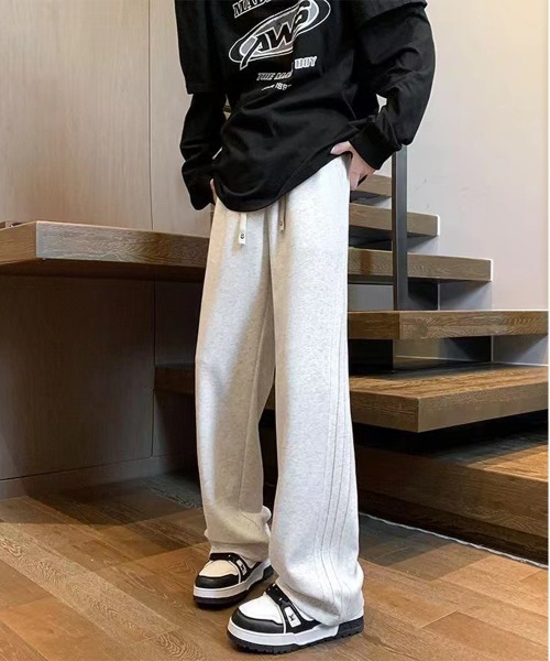 NEW GENTLEMAN(ニュージェントルマン)の「ビバリー タックライン ルーズ スウェットパンツ(スウェットパンツ・メンズ・ブラック/グレー・S/M/L)」の16枚目の写真