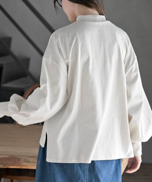 rps（アールピーエス）の「ボリュームスリーブリブハイネックロンＴ（Tシャツ/カットソー・レディース・ブラック/オフホワイト/ホワイト系その他2/ホワイト系その他3/ホワイト系その他4/アイボリー/ブラック系その他2・フリー）」の9枚目の写真