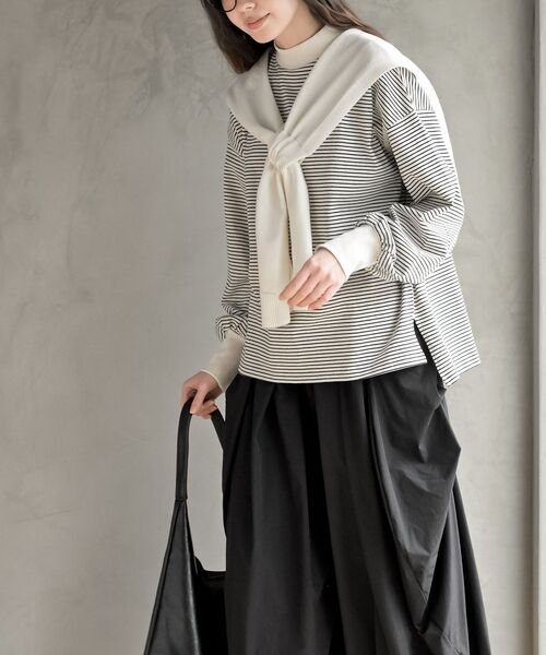 rps（アールピーエス）の「ボリュームスリーブリブハイネックロンＴ（Tシャツ/カットソー・レディース・ブラック/オフホワイト/ホワイト系その他2/ホワイト系その他3/ホワイト系その他4/アイボリー/ブラック系その他2・フリー）」の16枚目の写真