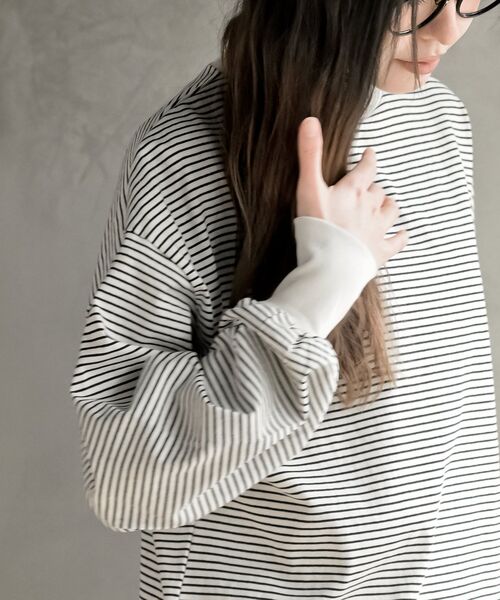 rps（アールピーエス）の「ボリュームスリーブリブハイネックロンＴ（Tシャツ/カットソー・レディース・ブラック/オフホワイト/ホワイト系その他2/ホワイト系その他3/ホワイト系その他4/アイボリー/ブラック系その他2・フリー）」の19枚目の写真