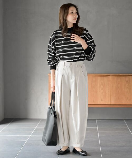 rps（アールピーエス）の「ボリュームスリーブリブハイネックロンＴ（Tシャツ/カットソー・レディース・ブラック/オフホワイト/ホワイト系その他2/ホワイト系その他3/ホワイト系その他4/アイボリー/ブラック系その他2・フリー）」の22枚目の写真