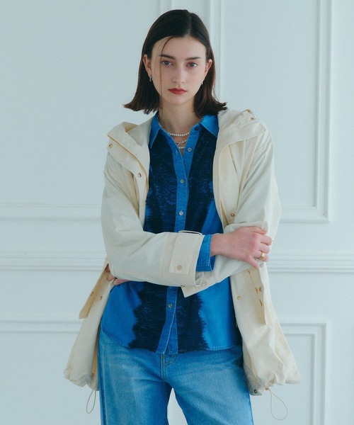 YECCA VECCA(イェッカヴェッカ)の「撥水ミドル丈マウンテンパーカー(マウンテンパーカー・レディース・ベージュ/ネイビー/アイボリー・FREE)」の4枚目の写真