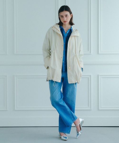 YECCA VECCA(イェッカヴェッカ)の「撥水ミドル丈マウンテンパーカー(マウンテンパーカー・レディース・ベージュ/ネイビー/アイボリー・FREE)」の8枚目の写真