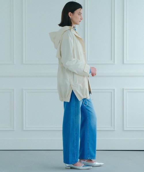 YECCA VECCA(イェッカヴェッカ)の「撥水ミドル丈マウンテンパーカー(マウンテンパーカー・レディース・ベージュ/ネイビー/アイボリー・FREE)」の11枚目の写真