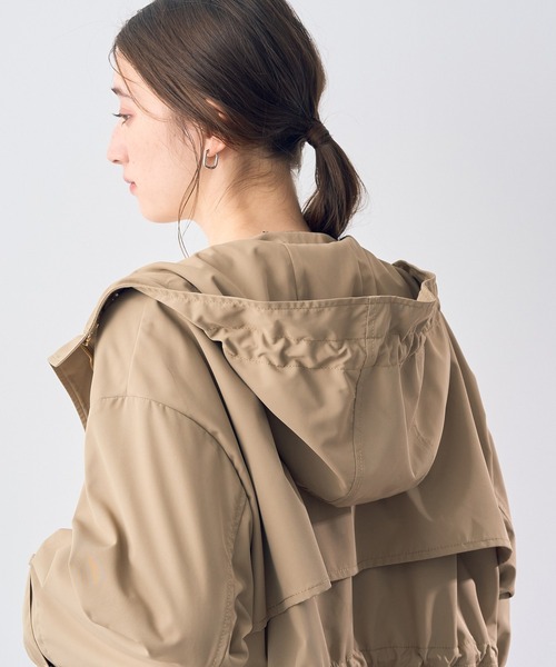 YECCA VECCA(イェッカヴェッカ)の「撥水ミドル丈マウンテンパーカー(マウンテンパーカー・レディース・ベージュ/ネイビー/アイボリー・FREE)」の18枚目の写真