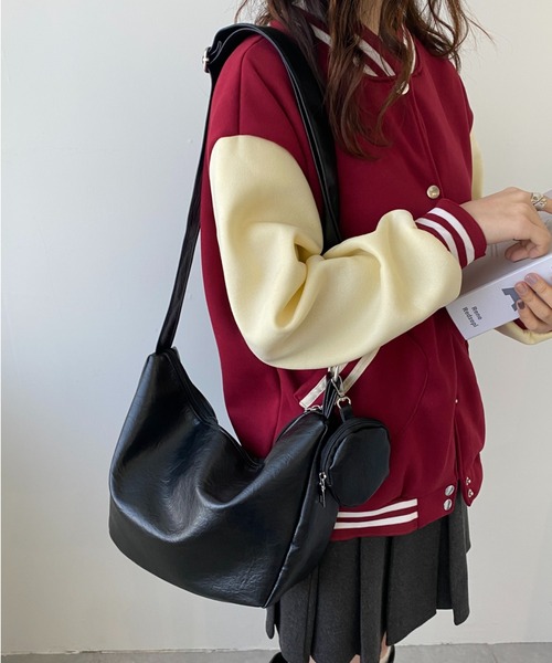 LOVALOT(ラバロット)の「ミニポーチ付きフェイクレザーバッグ(ショルダーバッグ・レディース・ブラウン/ブラック・F)」の3枚目の写真