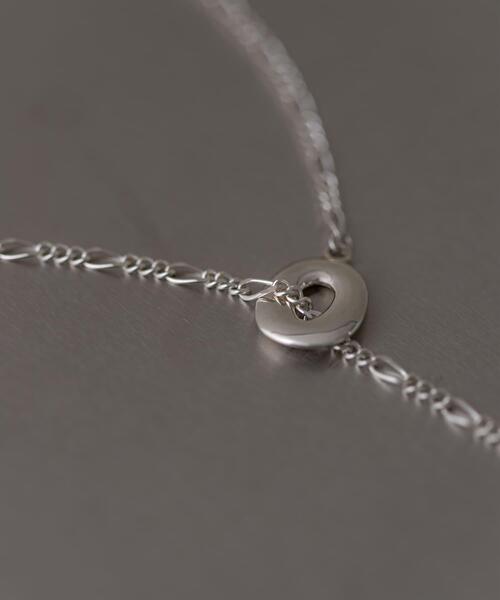 SMELLY（スメリー）の「SMELLY so’　flat mantel necklace（ネックレス・レディース・シルバー・-）」の4枚目の写真