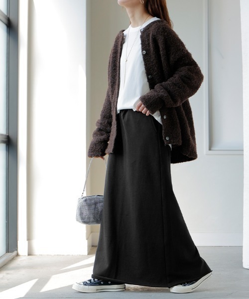 HUG.U（ハグユー）の「おしゃラク。 スウェットロングスカート 選べる2丈（スカート・レディース・カーキ/ブラック/グレー/ブラウン/グレー系その他/グレー系その他2/ブルー/ブラック系その他・トール丈/レギュラー丈）」の2枚目の写真