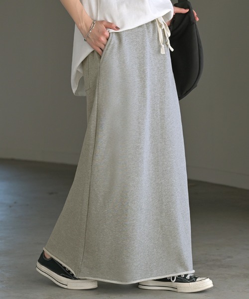 HUG.U（ハグユー）の「おしゃラク。 スウェットロングスカート 選べる2丈（スカート・レディース・カーキ/ブラック/グレー/ブラウン/グレー系その他/グレー系その他2/ブルー/ブラック系その他・トール丈/レギュラー丈）」の11枚目の写真