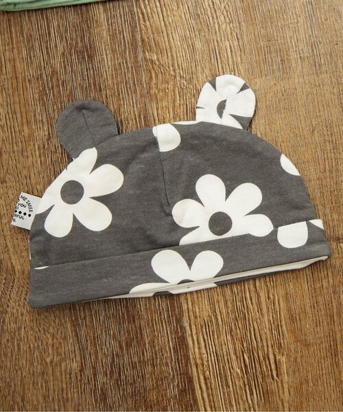 BREEZE(ブリーズ)の「総柄耳付き帽子 マイファーストブリーズ(ニットキャップ/ビーニー・キッズ・ブラック/レッド/イエロー/ミント・46/44)」の2枚目の写真