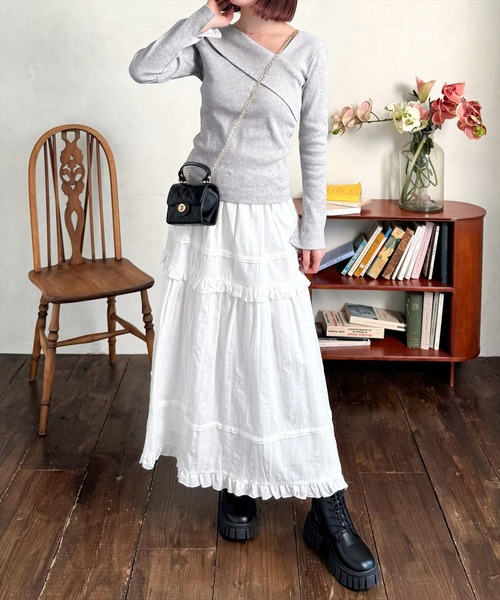 CLEAR BASIC（クリアベーシック）の「袖スッリトクロスリブカットソー [大人 カジュアル 着回し力抜群]≪再入荷≫（Tシャツ/カットソー・レディース・ラベンダー/サックスブルー/ピンク/オフホワイト/グレー/ブラック/モカ/ミント・F）」の20枚目の写真