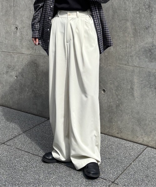 COLONY 2139（コロニートゥーワンスリーナイン）の「グルカパンツ（その他パンツ・レディース・グレー/ブラック/アイボリー・SMALL/MEDIUM）」の2枚目の写真