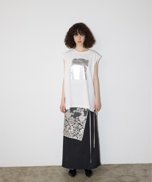 AIC.(エーアイシー)の「箔プリントオーバーサイズノースリトップス(Tシャツ/カットソー・レディース・オフホワイト/チャコールグレー/ブラウン・FREE)」の20枚目の写真