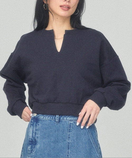 BLUE×PALANG(ブルーパラン)の「【ZOZOTOWN限定カラー】LOGO CROPPED SWEAT(スウェット・レディース・ネイビー/ロイヤルブルー/アイボリー/ライトブルー・FREE)」の1枚目の写真