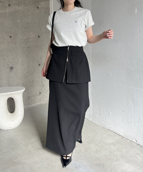 CAPRICIEUX LE'MAGE（カプリシューレマージュ）の「【サイズ展開あり】1ポイントTシャツ（Tシャツ/カットソー・レディース・ベージュ/ホワイト/ライトグレー/ブラック/チャコールグレー・SMALL/MEDIUM）」の6枚目の写真