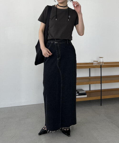 CAPRICIEUX LE'MAGE（カプリシューレマージュ）の「【サイズ展開あり】1ポイントTシャツ（Tシャツ/カットソー・レディース・ベージュ/ホワイト/ライトグレー/ブラック/チャコールグレー・SMALL/MEDIUM）」の16枚目の写真