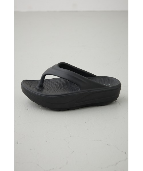 AZUL by moussy（アズールバイマウジー）の「ラクフィールプラットフォームトングサンダル（サンダル・レディース・ブラック/ベージュ・SMALL/MEDIUM/LARGE）」の11枚目の写真