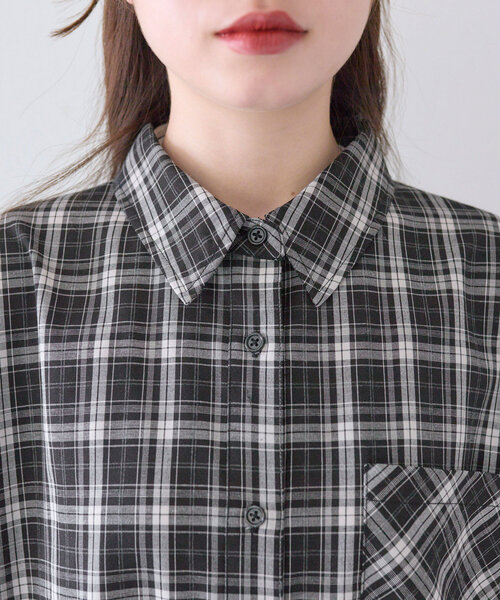 OLIVE des OLIVE(オリーブデオリーブ)の「Bigシャツ(シャツ/ブラウス・レディース・サックスブルー/ブラック/イエロー/ミント/ブラウン・FREE)」の15枚目の写真