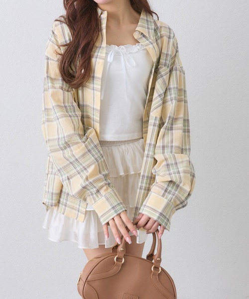 OLIVE des OLIVE(オリーブデオリーブ)の「Bigシャツ(シャツ/ブラウス・レディース・サックスブルー/ブラック/イエロー/ミント/ブラウン・FREE)」の5枚目の写真