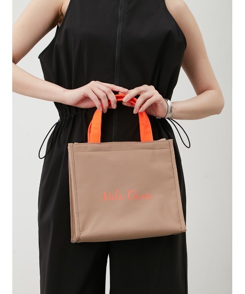 Mila Owen（ミラオーウェン）の「保冷バッグ小（ハンドバッグ・レディース・アイボリー/ブラック/ピンク/モカ・FREE）」の3枚目の写真