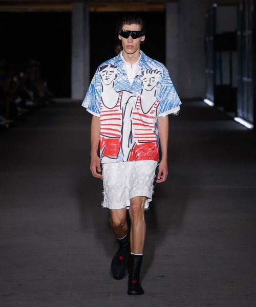 MSGM（エムエスジーエム）の「MSGM×LUKE EDWARD HALL コラボレーショングラフィックシャツ（シャツ/ブラウス・メンズ・ライトブルー・38）」の6枚目の写真