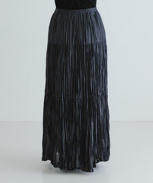 URBAN RESEARCH(アーバンリサーチ)の「ワッシャープリーツイージースカート(スカート・レディース・ブラウン/チャコールグレー/オフホワイト・FREE)」の4枚目の写真