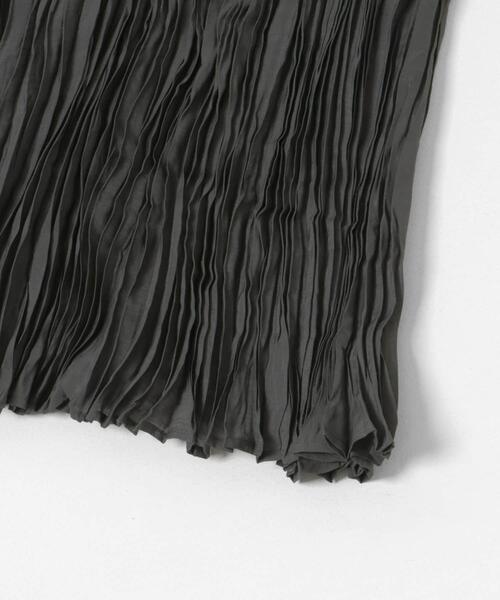 URBAN RESEARCH(アーバンリサーチ)の「ワッシャープリーツイージースカート(スカート・レディース・ブラウン/チャコールグレー/オフホワイト・FREE)」の6枚目の写真