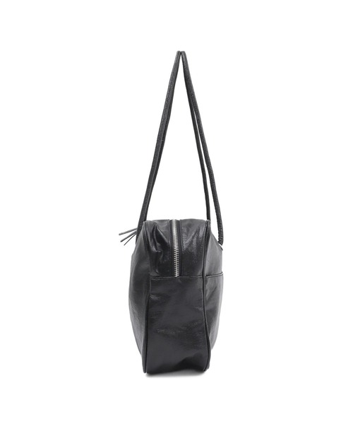 Figments（フィグメンツ）の「グロッシー合皮ボストン（ショルダーバッグ・レディース・ブラック・FREE）」の6枚目の写真