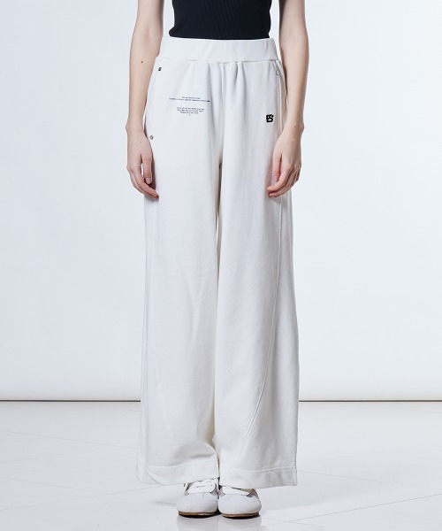 ESSENTIAL（エッセンシャル）の「裏毛ボリュームパンツ（その他パンツ・レディース・ミント/オフホワイト・36/38）」の5枚目の写真