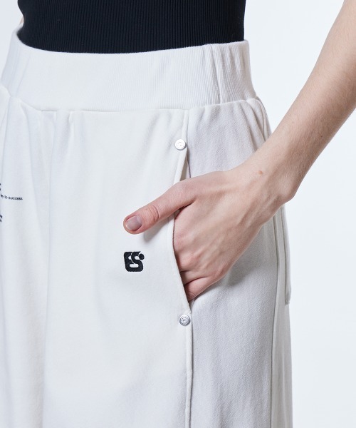 ESSENTIAL（エッセンシャル）の「裏毛ボリュームパンツ（その他パンツ・レディース・ミント/オフホワイト・36/38）」の10枚目の写真