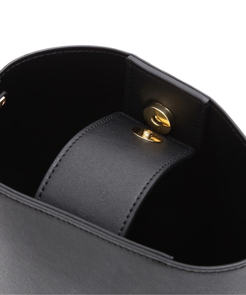 JILL by JILL STUART（ジルバイジルスチュアート）の「ウィークデイコレクション　ベルテッドポシェット（ショルダーバッグ・レディース・アイボリー/ブラック・FREE）」の15枚目の写真