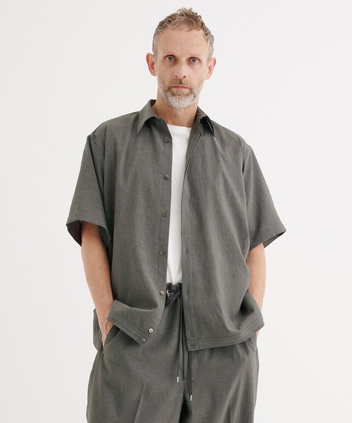 RAINMAKER（レインメーカー）の「【RAINMAKER/レインメーカー】別注 REGULAR COLLAR S/S SHIRT（シャツ/ブラウス・メンズ・ストライプ/ブラック/グレー・4/3）」の2枚目の写真