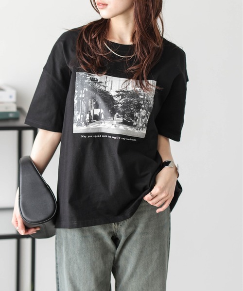 La-gemme(ラジェム)の「フォトプリント Tシャツ(Tシャツ/カットソー・レディース・ホワイト系1/ホワイト系2/ブラック系1/ブラック系2/ホワイト系3/ブラック系3/ブラック系4/ホワイト系4・フリー)」の5枚目の写真