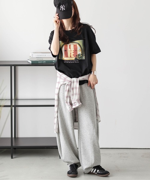 La-gemme(ラジェム)の「フォトプリント Tシャツ(Tシャツ/カットソー・レディース・ホワイト系1/ホワイト系2/ブラック系1/ブラック系2/ホワイト系3/ブラック系3/ブラック系4/ホワイト系4・フリー)」の20枚目の写真