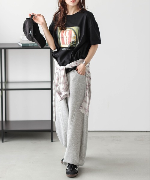 La-gemme(ラジェム)の「フォトプリント Tシャツ(Tシャツ/カットソー・レディース・ホワイト系1/ホワイト系2/ブラック系1/ブラック系2/ホワイト系3/ブラック系3/ブラック系4/ホワイト系4・フリー)」の21枚目の写真