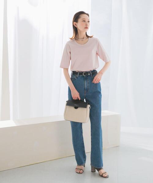 URBAN RESEARCH ROSSO WOMEN（アーバンリサーチ　ロッソ）の「スーピマコットンUネックカットソー（Tシャツ/カットソー・レディース・ホワイト/ピンク/ネイビー・FREE）」の11枚目の写真