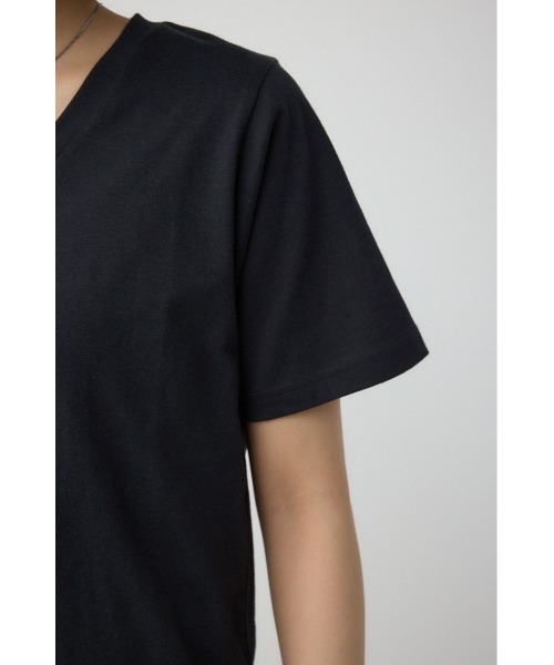 AZUL by moussy（アズールバイマウジー）の「チェストメッセージロゴTシャツ（Tシャツ/カットソー・レディース・オフホワイト/レッド/ブラック/ライトグレー・SMALL/MEDIUM）」の21枚目の写真