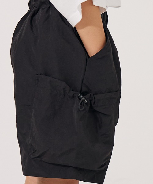 PAIRMANON STREET（ペアマノンストリート）の「【水陸両用】【PAIRMANON STREET】無地 サイドポケット ナイロン ショートパンツ（その他パンツ・キッズ・ブラック/ブルー/ベージュ・140/160/100/130/90/120/110/150）」の4枚目の写真