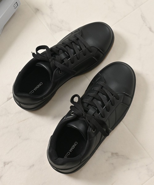 Honeys(ハニーズ)の「シンプルコートスニーカー(スニーカー・レディース・ブラック/ホワイト/ホワイト×ブラック・LL/S/M/L)」の2枚目の写真