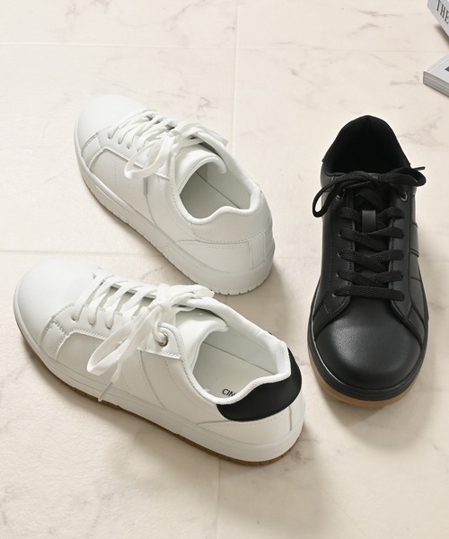 Honeys(ハニーズ)の「シンプルコートスニーカー(スニーカー・レディース・ブラック/ホワイト/ホワイト×ブラック・LL/S/M/L)」の20枚目の写真