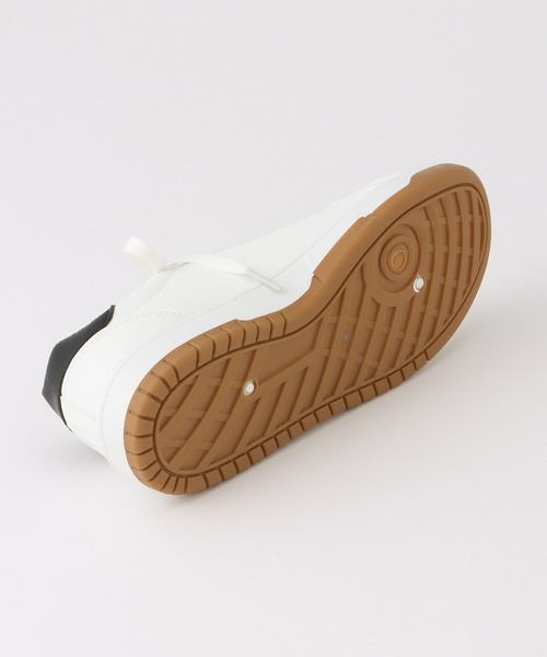 Honeys(ハニーズ)の「シンプルコートスニーカー(スニーカー・レディース・ブラック/ホワイト/ホワイト×ブラック・LL/S/M/L)」の5枚目の写真