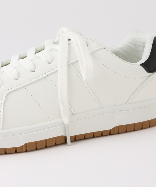 Honeys(ハニーズ)の「シンプルコートスニーカー(スニーカー・レディース・ブラック/ホワイト/ホワイト×ブラック・LL/S/M/L)」の7枚目の写真