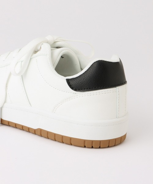 Honeys(ハニーズ)の「シンプルコートスニーカー(スニーカー・レディース・ブラック/ホワイト/ホワイト×ブラック・LL/S/M/L)」の8枚目の写真