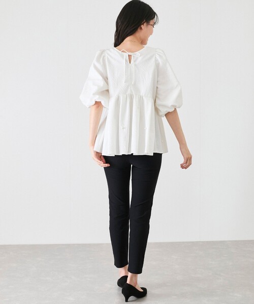 Jayro（ジャイロ）の「パール装飾ペプラムブラウス（シャツ/ブラウス・レディース・ホワイト系その他/ブラック・M）」の20枚目の写真