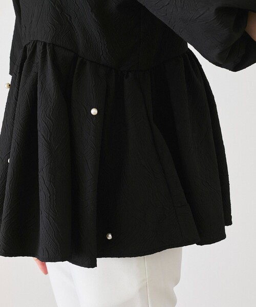 Jayro（ジャイロ）の「パール装飾ペプラムブラウス（シャツ/ブラウス・レディース・ホワイト系その他/ブラック・M）」の10枚目の写真