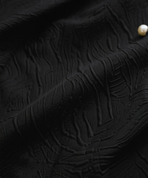 Jayro（ジャイロ）の「パール装飾ペプラムブラウス（シャツ/ブラウス・レディース・ホワイト系その他/ブラック・M）」の4枚目の写真