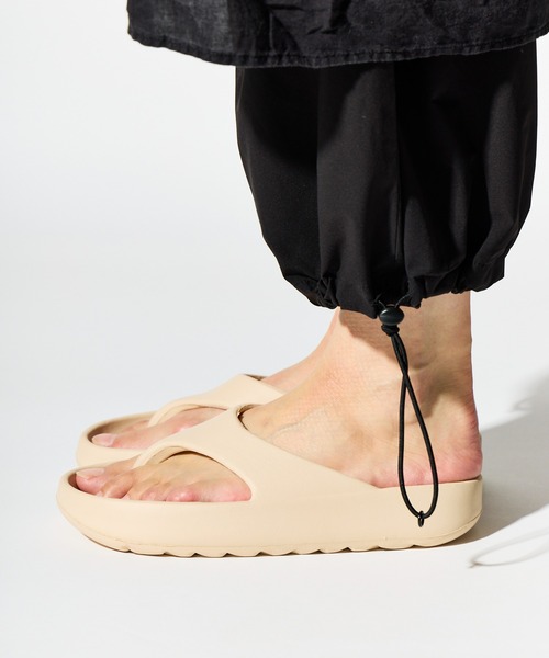 MEI（メイ）の「【 MEI / メイ 】 レディース トングサンダル TONG SANDAL（サンダル・レディース・ベージュ/ブラック・LARGE/MEDIUM/SMALL）」の9枚目の写真