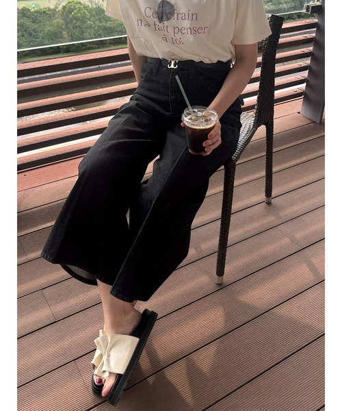 Te chichi（テチチ）の「ハイウエストワイドフレアデニム（デニムパンツ・レディース・ブラック/インディゴブルー・マルチサイズ）」の2枚目の写真