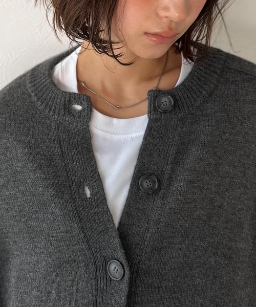 セール】絶妙なすっきりシルエットで、華奢感がかなう。エポレット