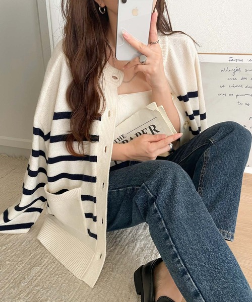 classicalelf（クラシカルエルフ）の「絶妙なすっきりシルエットで、華奢感がかなう。エポレットスリーブボーダーニットカーディガン（カーディガン/ボレロ・レディース・チャコール/ブラック×グレー/ネイビー×ホワイト/ホワイト×ネイビー/グレイッシュベージュ・X-LARGE/SMALL/MEDIUM/LARGE）」の7枚目の写真